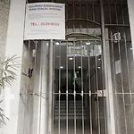 EXCELENTE QUARTO E SALA PARA até 5 PESSOAS POSTO 6 COPA