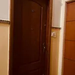 EXCELENTE QUARTO E SALA PARA até 5 PESSOAS POSTO 6 COPA
